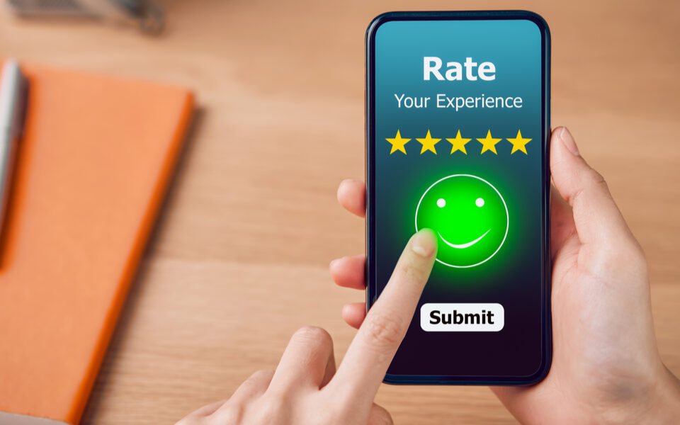 Boost klantloyaliteit met IT: ontdek hoe een vloeiende klantreis en buitengewone service leiden tot 5-sterren-beoordelingen